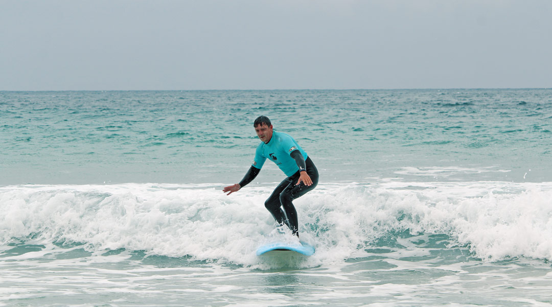 Strandurlaub auf Fuerteventura surfen am strand cotillo